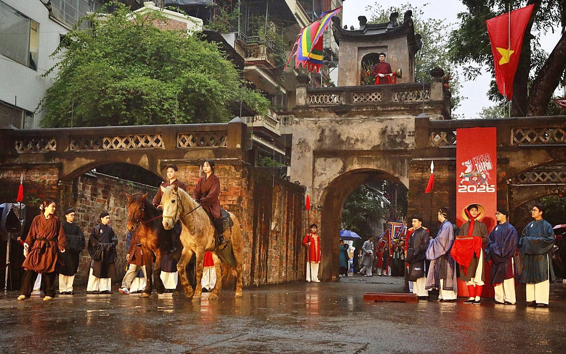 Du lịch Hà Nội tăng tốc mùa cao điểm: Làm mới sản phẩm, nâng chất lượng để giữ chân du khách