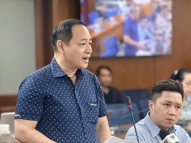  Ông Đỗ Diệp Gia Hợp, Phó Trưởng phòng Phòng Bảo trì khai thác công trình giao thông, Sở Xây dựng TP. Hồ Chí Minh.