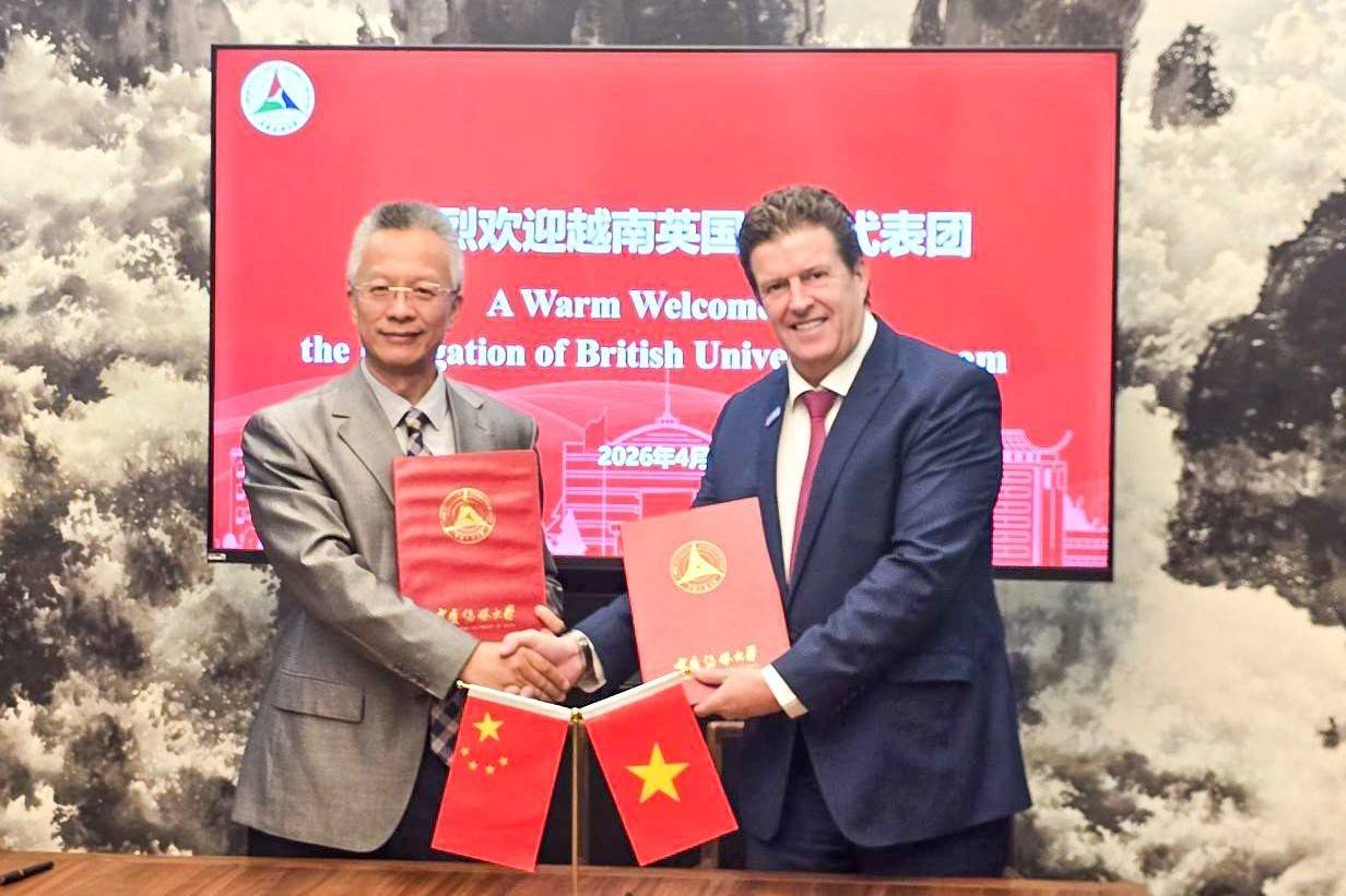 BUV tham gia Diễn đàn cấp cao tại Đại học Thanh Hoa (Trung Quốc), góp phần thúc đẩy hợp tác giáo dục Việt - Trung