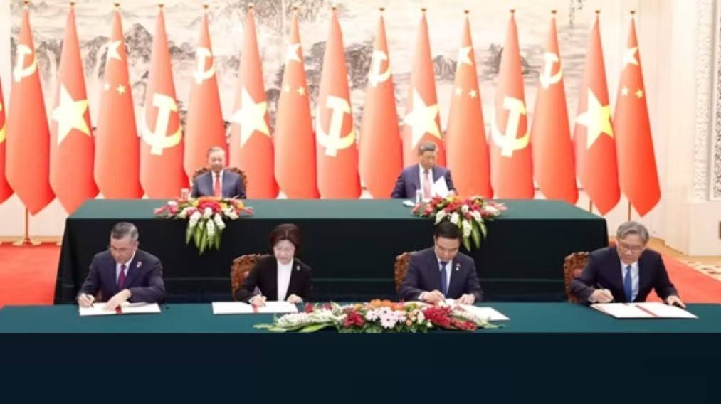 Việt Nam - Trung Quốc ký kết 2 văn kiện quan trọng, định hình tương lai chuỗi cung ứng.