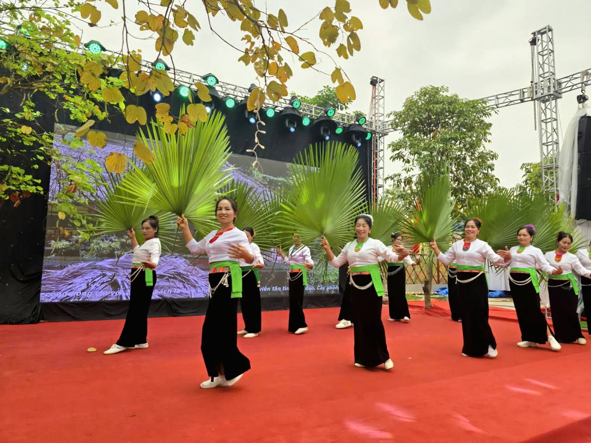 Hôm nay khai hội Đền Hùng 2026