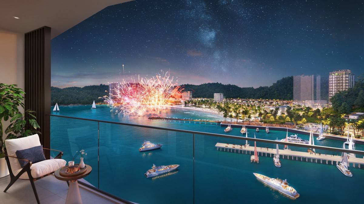 Từ ban công, cư dân tháp Thanh Long có thể tận hưởng những màn pháo hoa rực sáng vịnh biển mà không cần phải đi đâu xa . Ảnh: Sun Group.