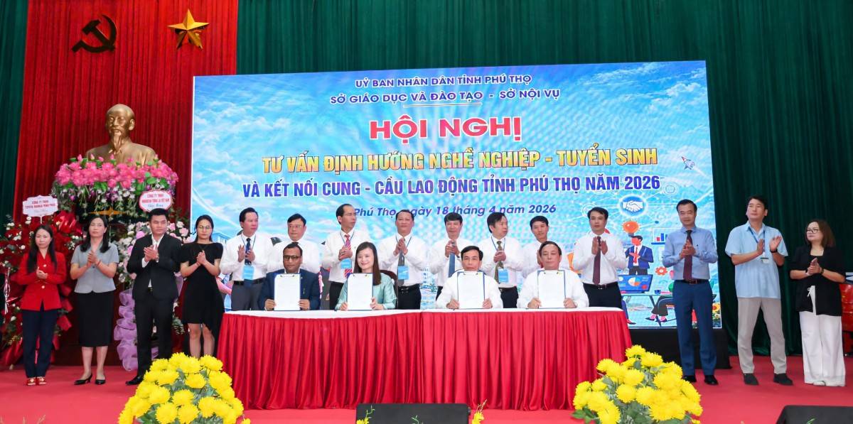 Phú Thọ: Gần 2000 học sinh tham gia kết nối đào tạo việc làm