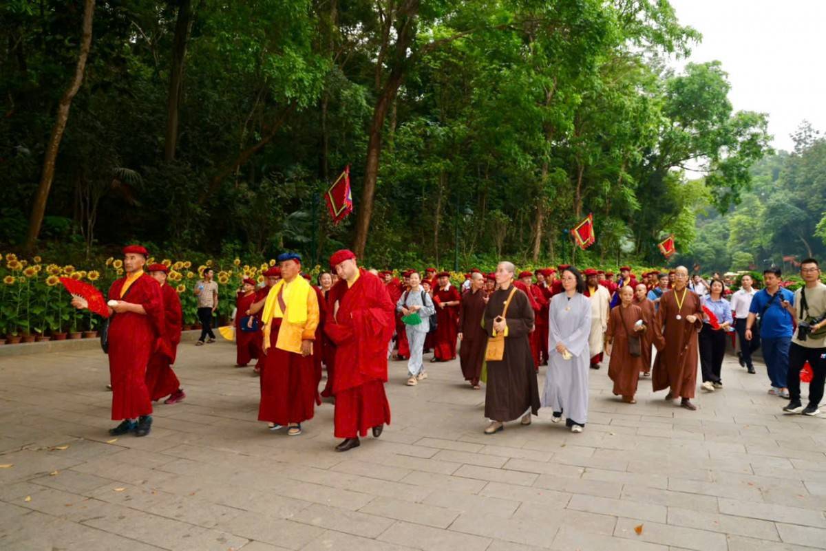 Đức Gyalwang Drukpa lần đầu thăm Đền Hùng: Dấu ấn tâm linh mùa Giỗ Tổ