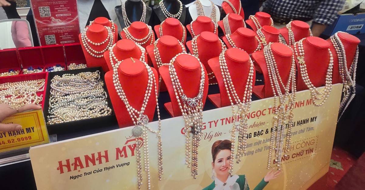 Các gian hàng trưng bày