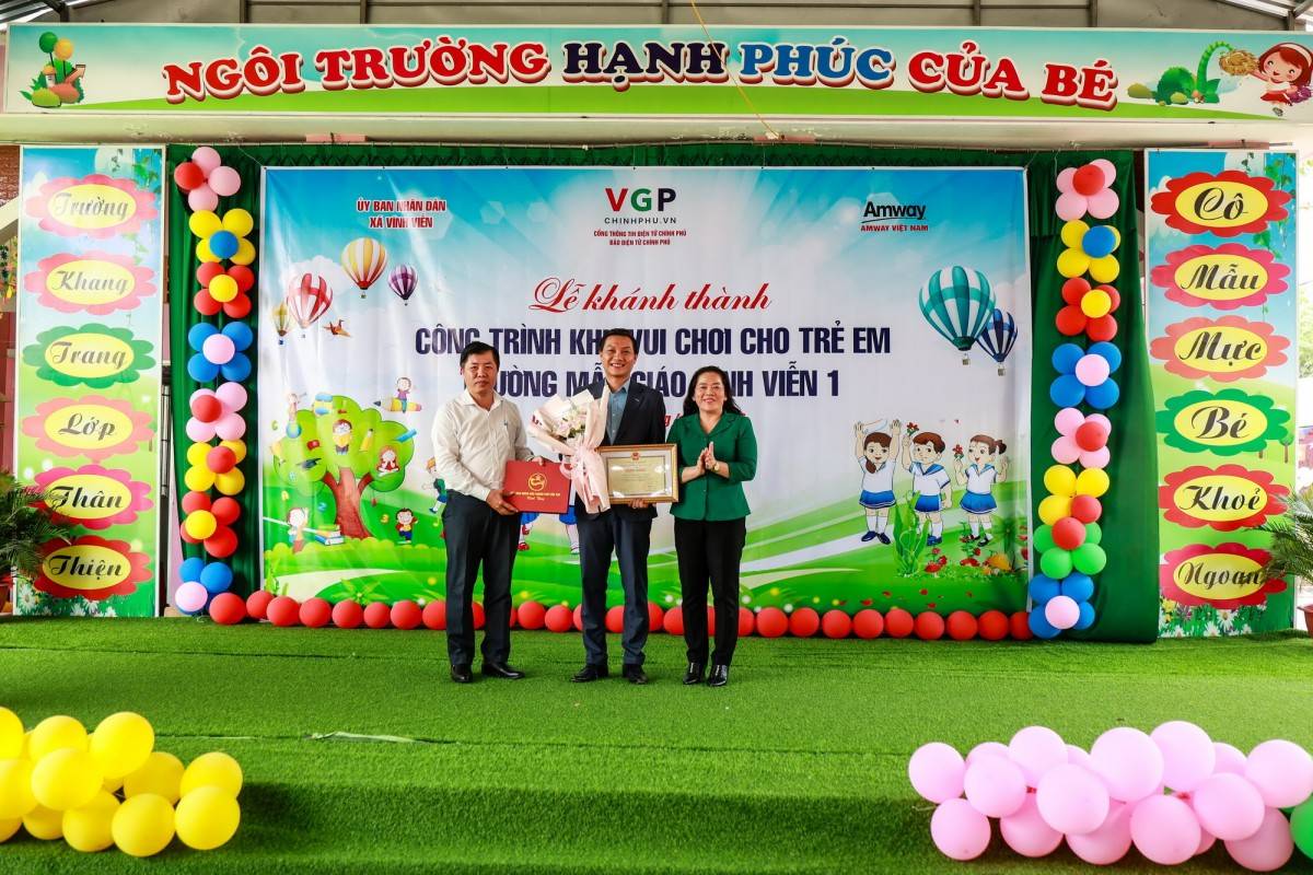 Amway Việt Nam,hoạt động cộng đồng Amway,sân chơi trẻ em Cần Thơ,an sinh xã hội miền Tây,Đồng bằng sông Cửu Long 2