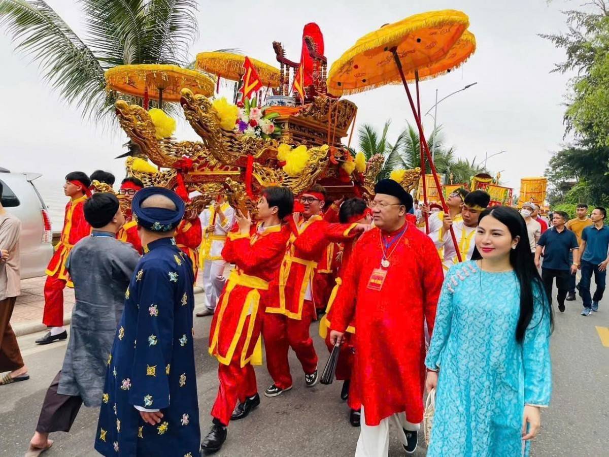 Rộn ràng Lễ hội Cầu Cơ đền Vạn Ngang 2026 – Nét linh thiêng giữa lòng biển Đồ Sơn
