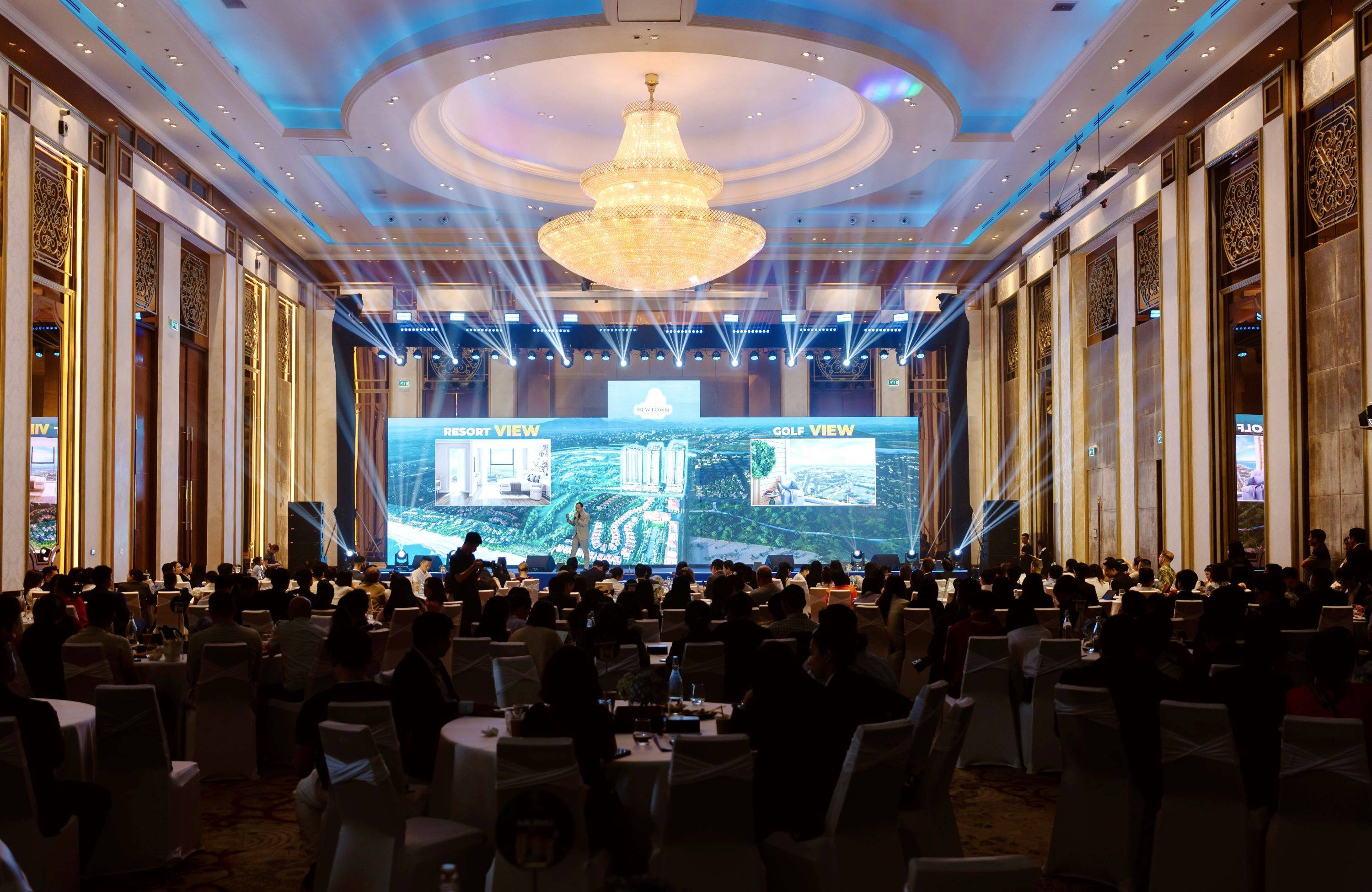 Newtown Diamond cất nóc The Ruby: Dần định hình không gian sống ven biển Đà Nẵng