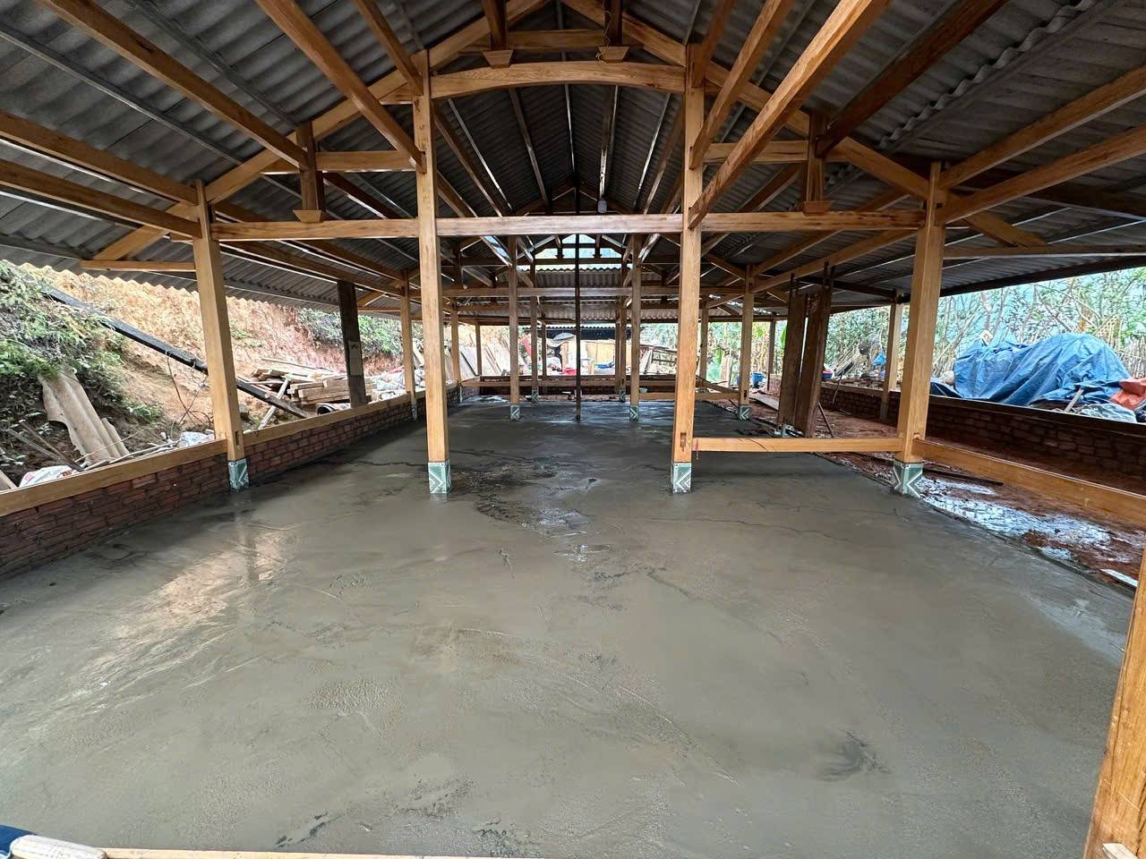 Ban Chỉ huy Quân sự xã Mù Cang Chải vun đắp thế trận lòng dân, góp sức làm nhà cho gia đình quân nhân