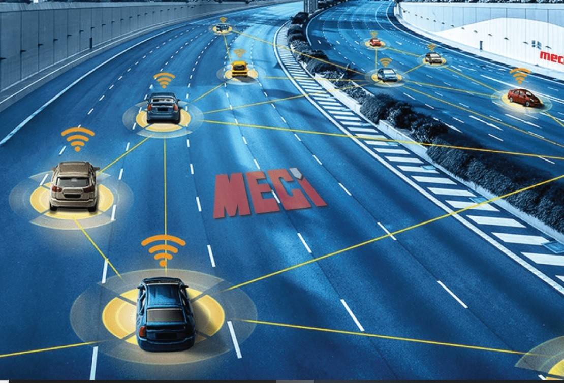 Hệ thống giao thông thông minh ITS có tên tiếng Anh là Intelligent transportation system- ITS. Hiện nay đây là một ứng dụng tiên tiến nhằm cung cấp các dịch vụ sáng tạo liên quan đến các phương thức vận tải và quản lý giao thông khác nhau, đồng thời cho phép người dùng được cung cấp thông tin tốt hơn và sử dụng mạng lưới giao thông an toàn hơn, phối hợp hơn và thông minh hơn.