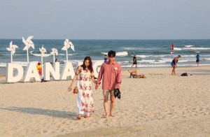 Đà Nẵng vào “tâm điểm” tìm kiếm dịp lễ 30/4: Du lịch biển dẫn sóng kỳ nghỉ dài