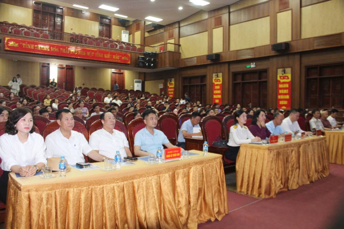 Các đại biểu tham dự lớp tập huấn