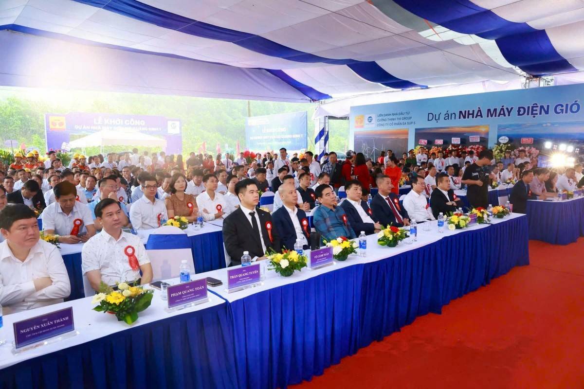 Khi những cánh quạt gió bắt đầu hành trình: Quảng Ninh viết tiếp giấc mơ năng lượng xanh