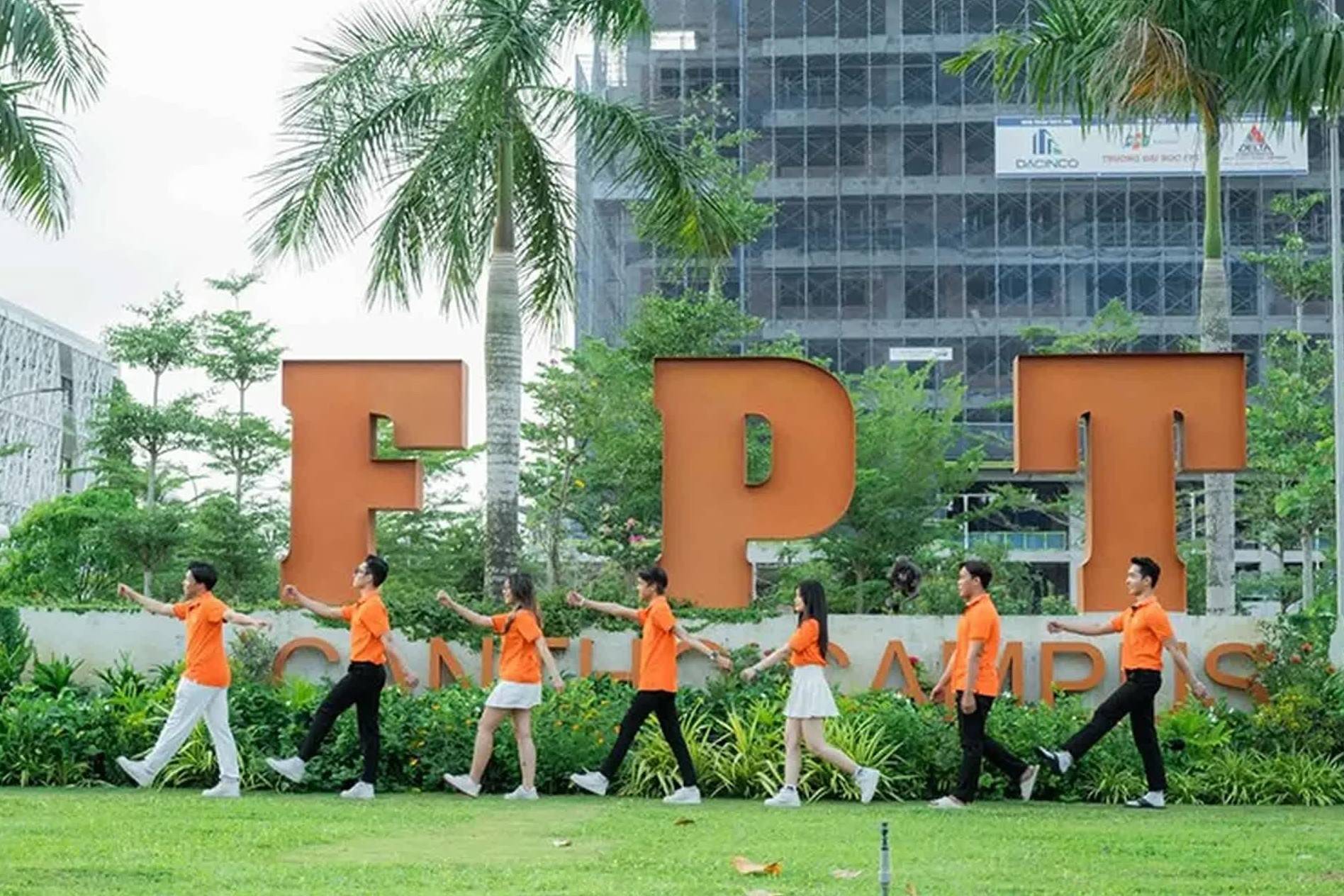 Không phải công nghệ, đây mới là mảng đem lại tỷ suất sinh lời cao ngất ngưởng cho FPT