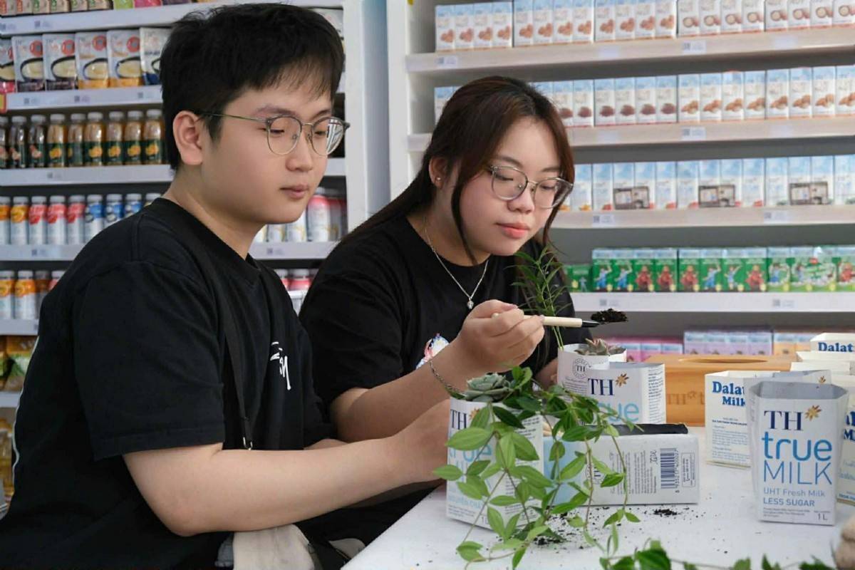 Workshop Vỏ hộp tái ‘xinh’ 4: Lan tỏa vòng tuần hoàn xanh hưởng ứng Ngày Trái Đất