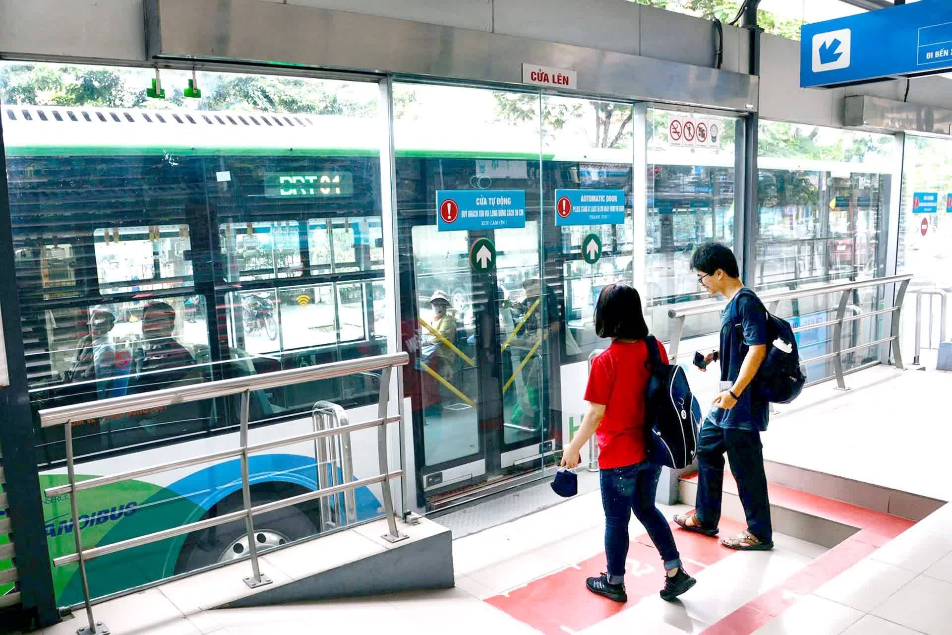 Hà Nội miễn phí vé xe buýt, tàu điện trong 7 ngày dịp Giỗ Tổ Hùng Vương, 30/4 và 1/5/2026