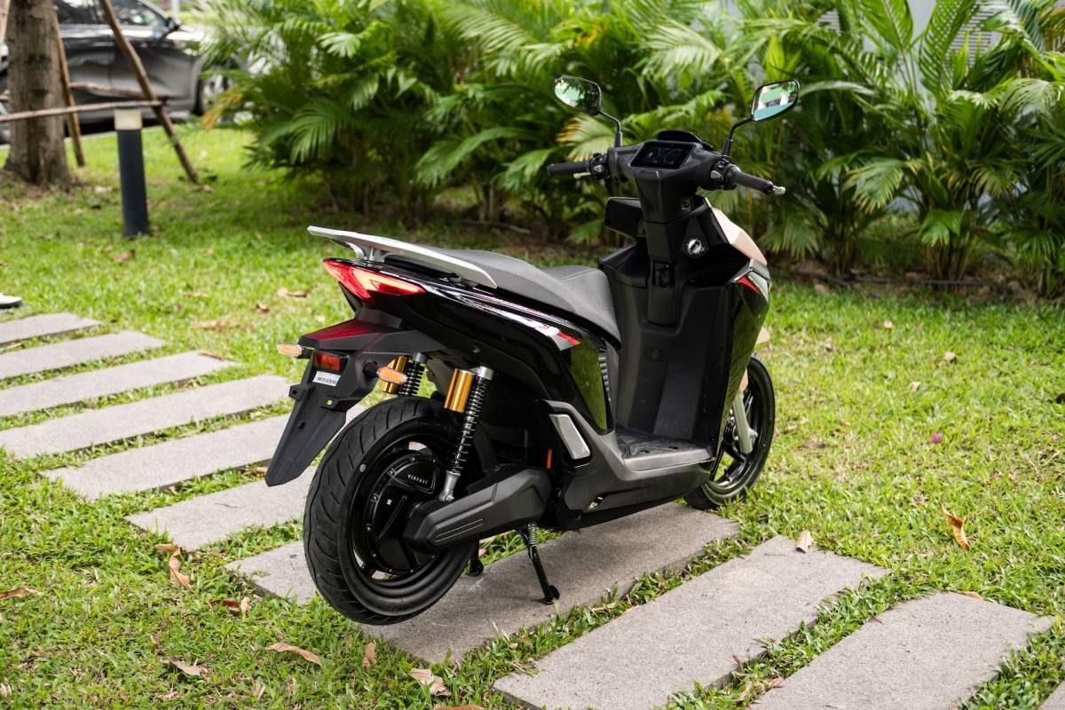 Ưu đãi tháng 4 sắp khép lại, VinFast Viper đổi pin siêu tốc hút khách chốt đơn trước giờ G