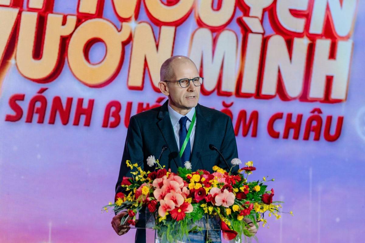 Đại diện quỹ đầu tư DEG - Dr. Marc-Oliver Jünemann – Phó Giám đốc, Khối Đầu tư vốn Cổ phần các Định chế Tài chính.