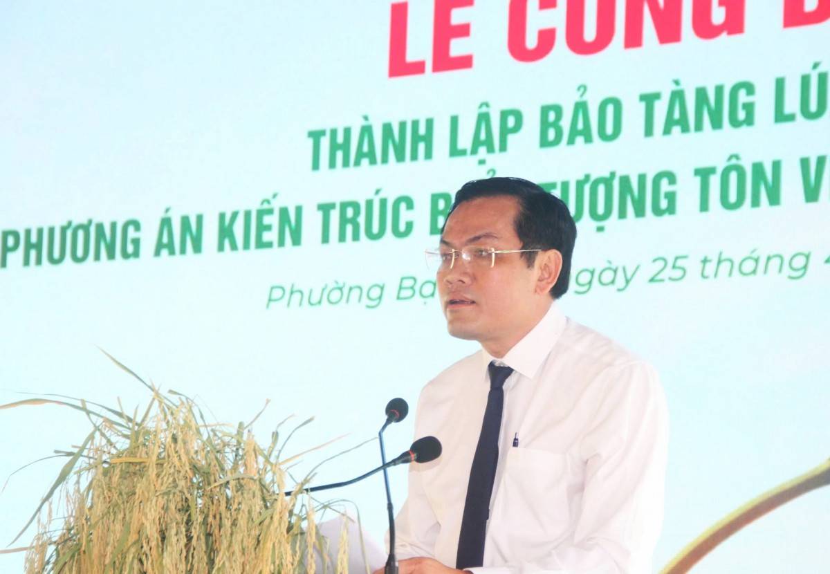 Khi câu chuyện về cây lúa được kể từ vùng đất mặn