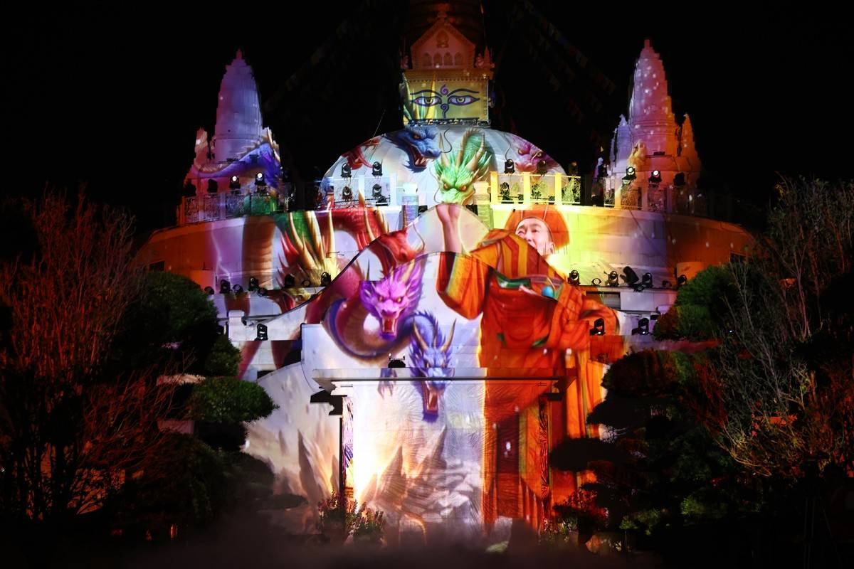 Lễ hội ánh sáng 3D mapping “Cầu nguyện hòa bình thế giới” linh thiêng hào hùng tại Bảo tháp Mandala Tây Thiên
