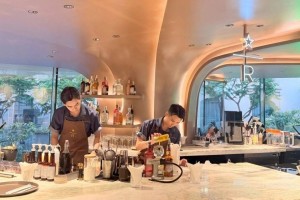 Chuỗi đồ uống “co mình” để giữ lợi nhuận