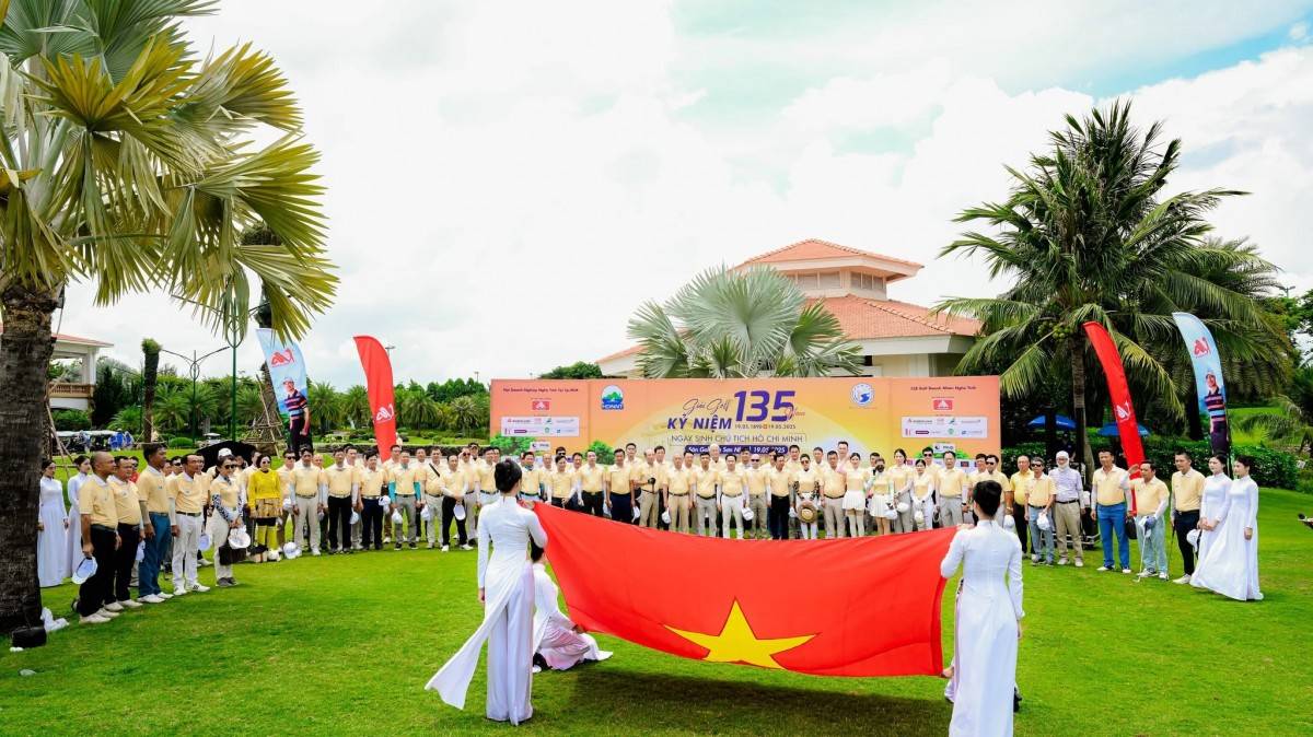 Hơn 240 golfer tham gia Giải golf kỷ niệm 136 năm Ngày sinh Chủ tịch Hồ Chí Minh