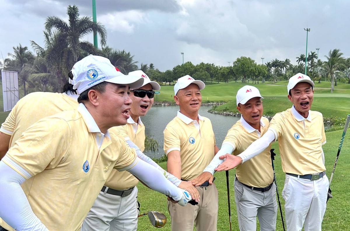Hơn 240 golfer tham gia Giải golf kỷ niệm 136 năm Ngày sinh Chủ tịch Hồ Chí Minh