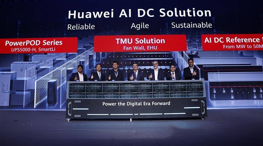 Ba triển lãm quốc tế về giáo dục, chiếu sáng và đô thị thông minh hội tụ tại TP.HCM