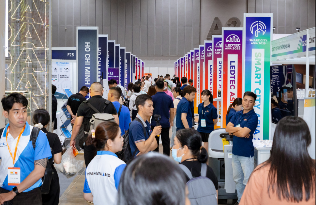Ba triển lãm quốc tế về giáo dục, chiếu sáng và đô thị thông minh hội tụ tại TP.HCM