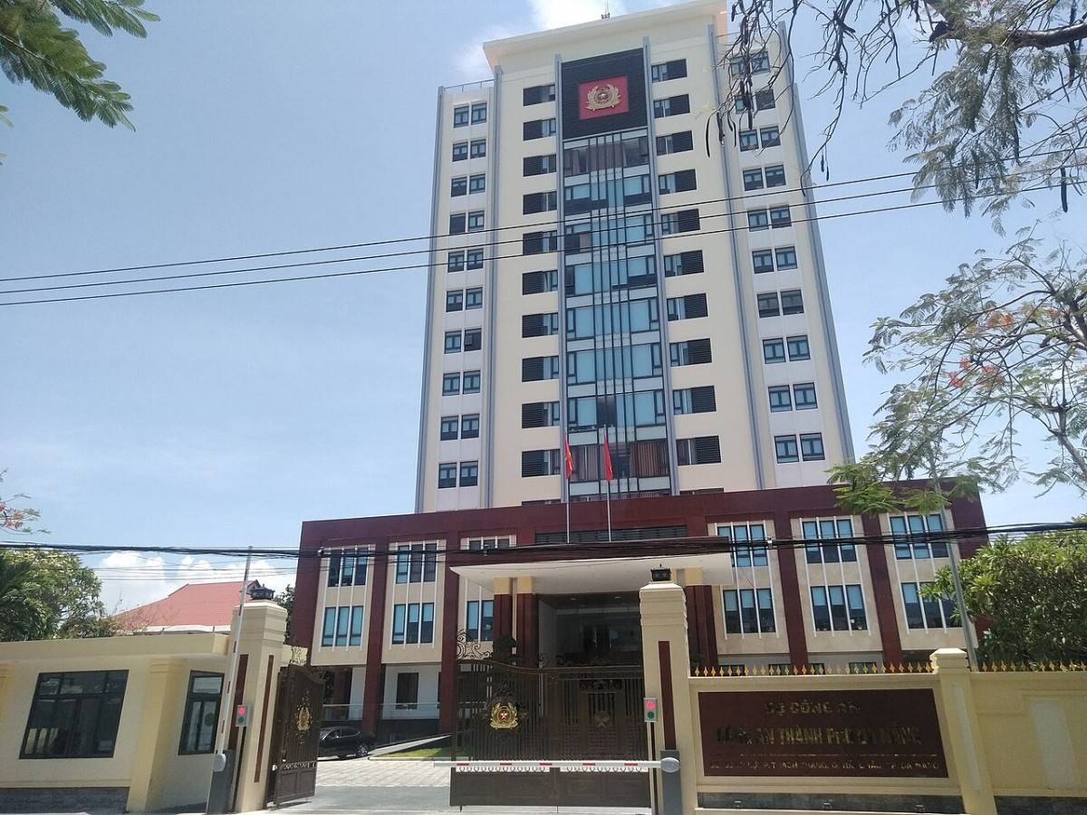 Chủ tịch Ủy ban nhân dân thành phố Đà Nẵng yêu cầu Công an thành phố chủ trì, lập chuyên án đấu tranh, tổ chức lực lượng truy quét, triệt phá toàn bộ các điểm khai thác vàng trái phép, không để tái diễn. (Ảnh: Trụ sở Công an thành phố Đà Nẵng).