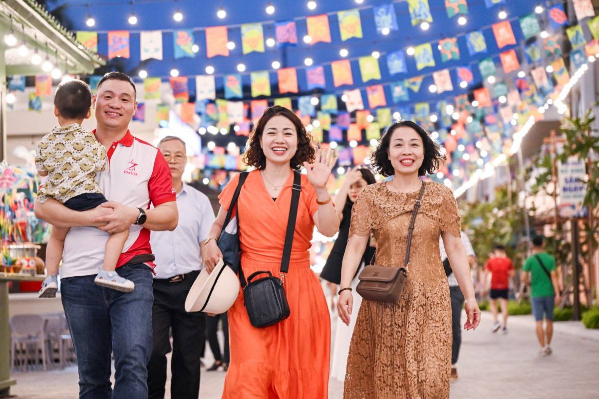 Cận cảnh lễ khai trương VUI-Fest Cát Bà: 