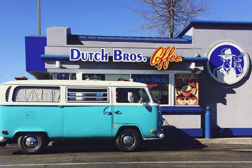 Khởi nghiệp chỉ một xe cafe nhỏ di động ở lề đường đến câu chuyện tăng trưởng thần tốc