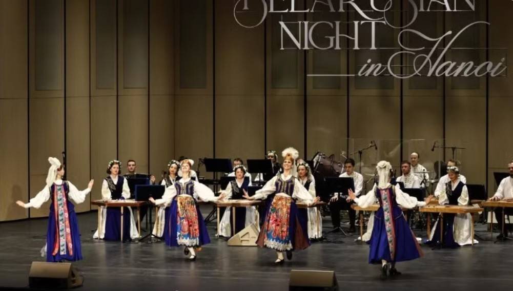 "Thánh đường" nghệ thuật Bolshoi Belarus sắp trình diễn tại Nhà hát Hồ Gươm