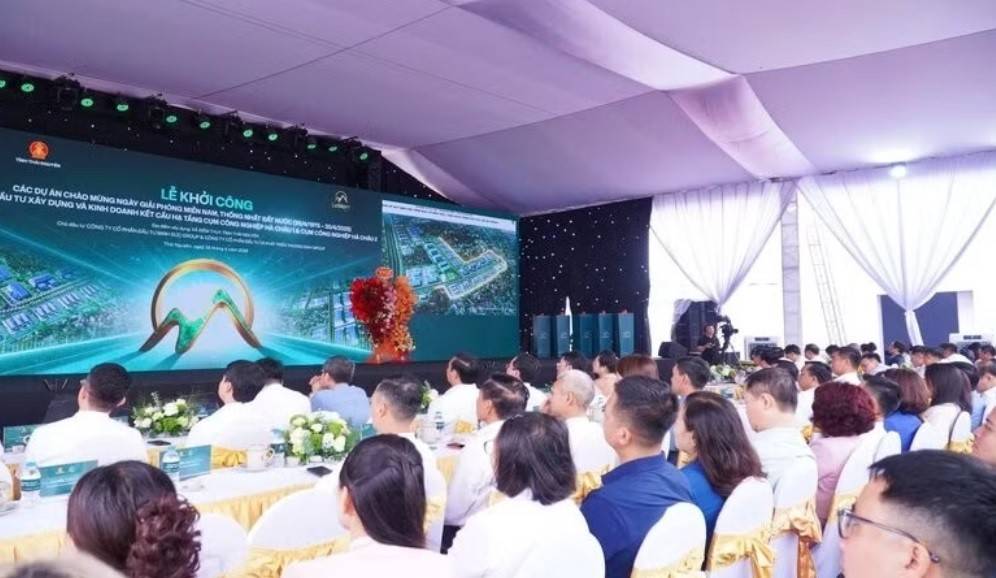 Công ty cổ phần Đầu tư Le Mont khởi công hai cụm công nghiệp Hà Châu 1 và Hà Châu 2 ở xã Điềm Thụy.