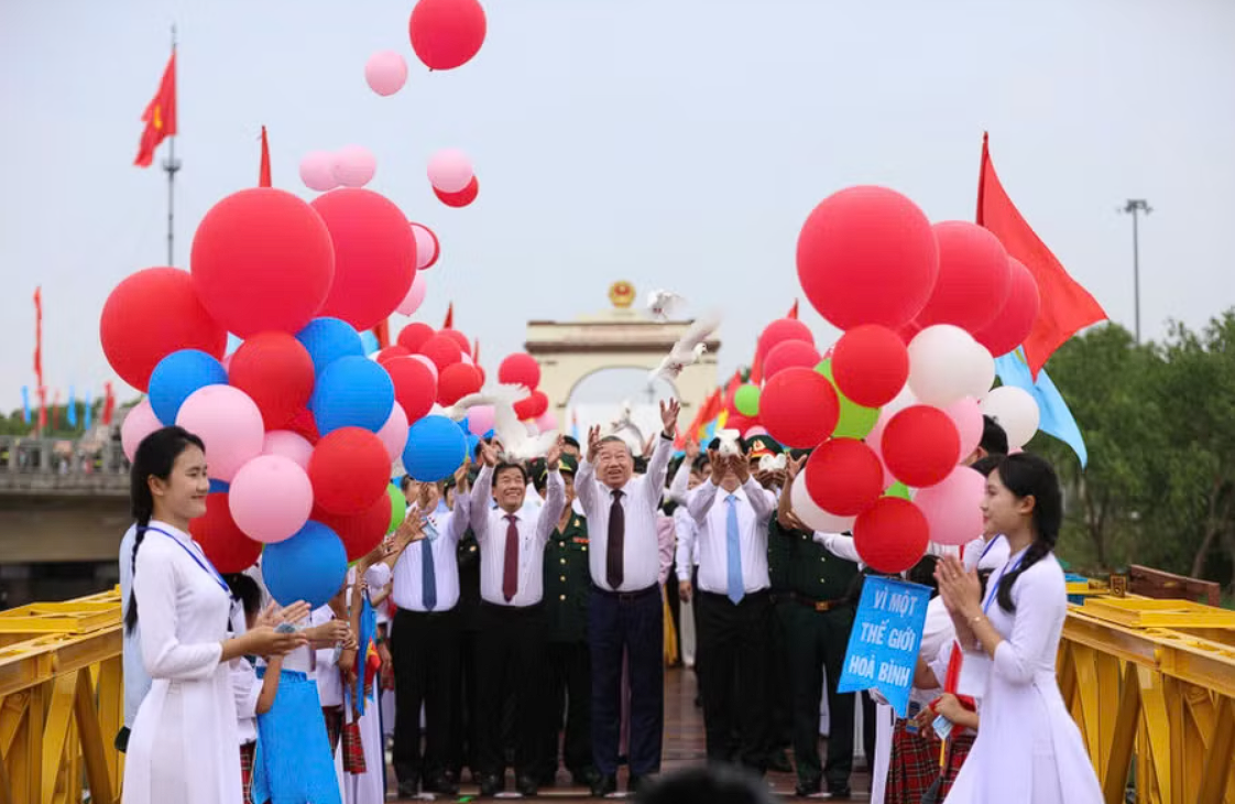 Tổng Bí thư, Chủ tịch nước Tô Lâm cùng lãnh đạo Đảng, Nhà nước dự Lễ Thượng cờ tại Hiền Lương – Bến Hải