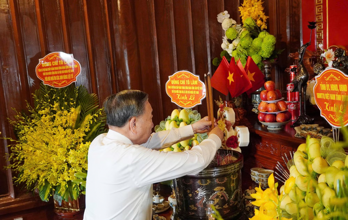 Tổng Bí thư, Chủ tịch nước Tô Lâm cùng lãnh đạo Đảng, Nhà nước dự Lễ Thượng cờ tại Hiền Lương – Bến Hải