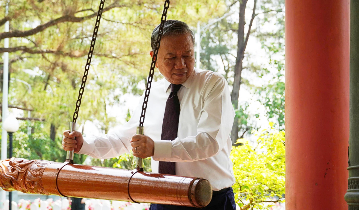 Tổng Bí thư, Chủ tịch nước Tô Lâm cùng lãnh đạo Đảng, Nhà nước dự Lễ Thượng cờ tại Hiền Lương – Bến Hải