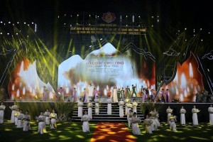 “Lửa thiêng trong đá” làm sống lại một thời oanh liệt!