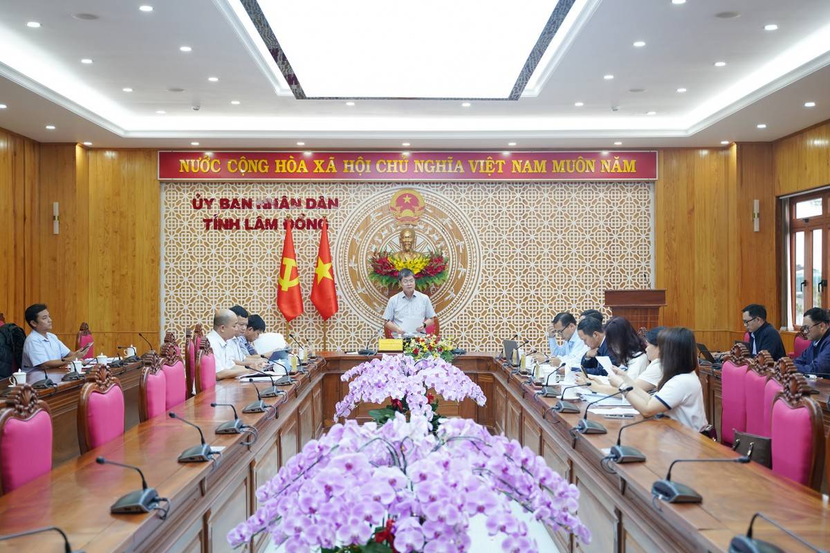 Lãnh đạo UBND tỉnh Lâm Đồng nghe báo cáo tiến độ các dự án nhà ở xã hội