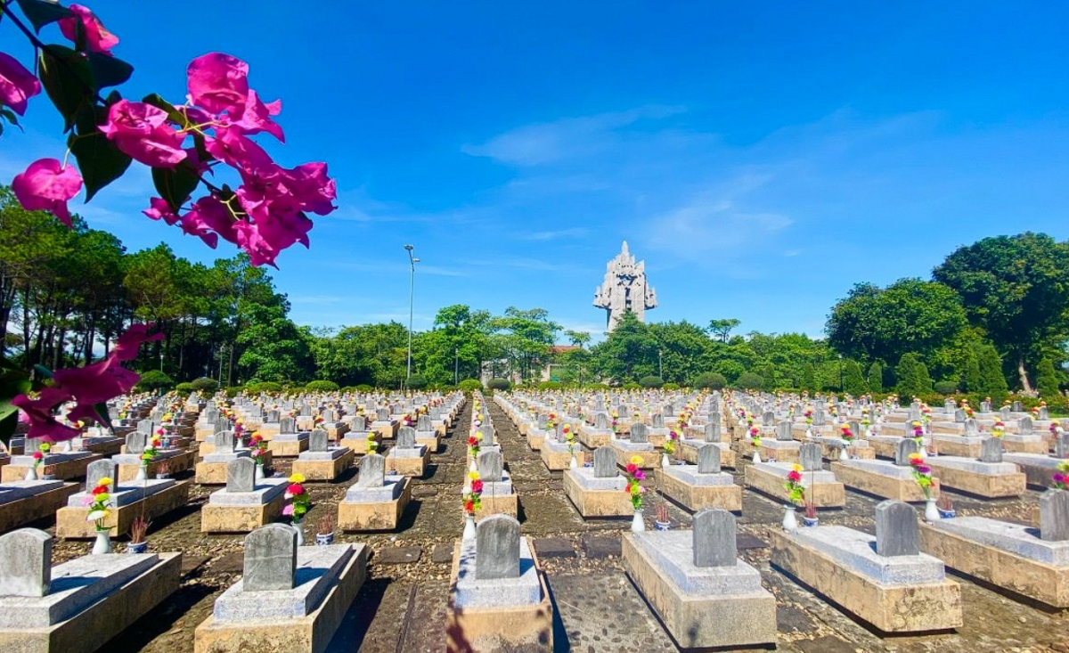 Quảng Trị khánh thành công trình tu bổ Nghĩa trang liệt sĩ Vĩnh Linh từ nguồn hỗ trợ Bộ Quốc phòng