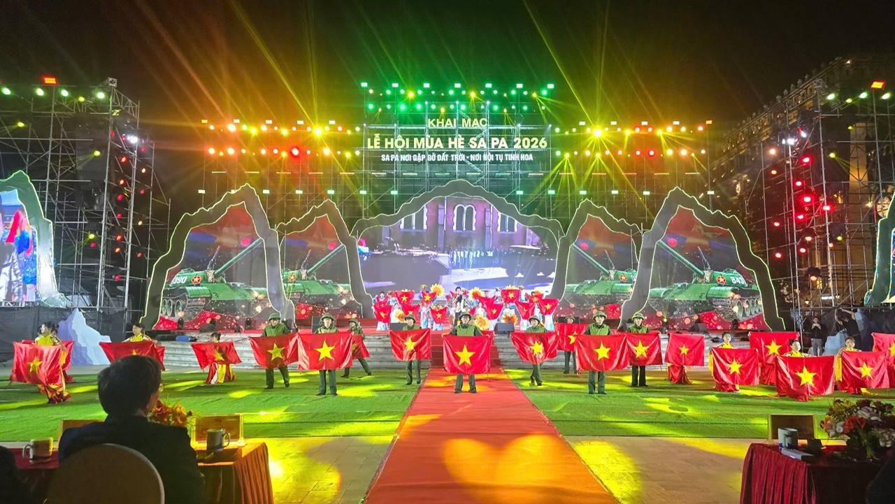 Lễ hội mùa hè Sa Pa bùng nổ sắc màu, mở màn mùa du lịch sôi động Tây Bắc