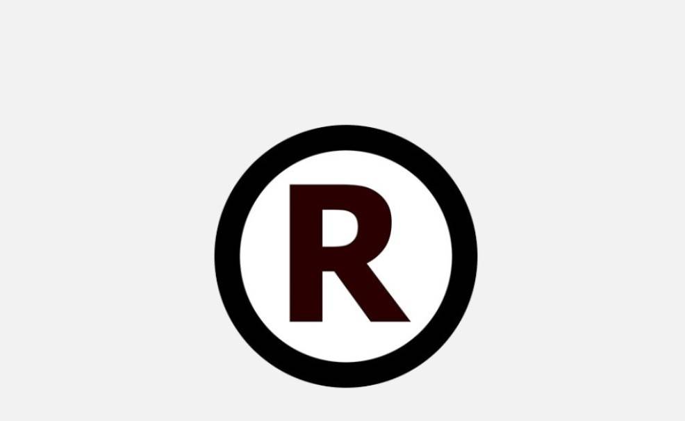 Theo quy định của pháp luật sở hữu trí tuệ Việt Nam, để được bảo hộ độc quyền, các cá nhân/tổ chức cần thực hiện thủ tục đăng ký nhãn hiệu tại Cục Sở hữu Trí tuệ Việt Nam. 