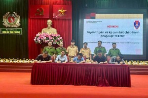 Phú Thọ: 285 chủ mỏ, doanh nghiệp vận tải ký cam kết chấp hành luật giao thông