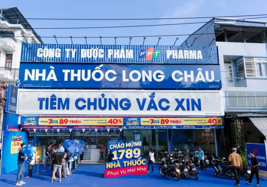 Chuỗi nhà thuốc Long Châu thu về hơn 1 vạn tỷ đồng chỉ trong 3 tháng đầu năm