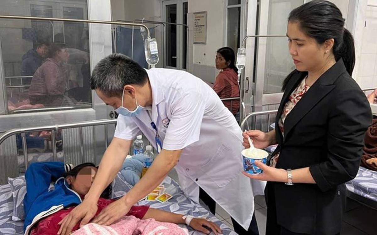Gần 50 ca nghi ngộ độc bánh mì tại Quảng Trị: Bộ Y tế chỉ đạo khẩn, truy xuất nguồn gốc thực phẩm