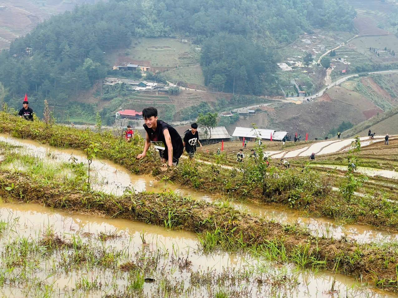 Khai mạc giải leo ruộng bậc thang Mù Cang Chải, hút khách mùa nước đổ 2026