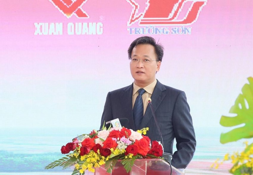 Nguyên Bí thư tỉnh Hưng Yên UVTƯ Đảng Nguyễn Hữu Nghĩa phát biểu chỉ đạo tại Lễ khởi công
