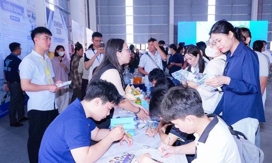 Nghệ An: 15 doanh nghiệp có nhu cầu tuyển dụng lao động với khoảng 14.000 vị trí việc làm