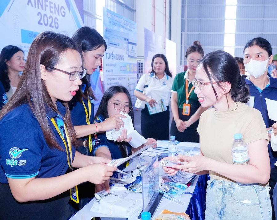 Nghệ An chỉ đạo tập trung thu hút lao động cho các doanh nghiệp trong các khu công nghiệp