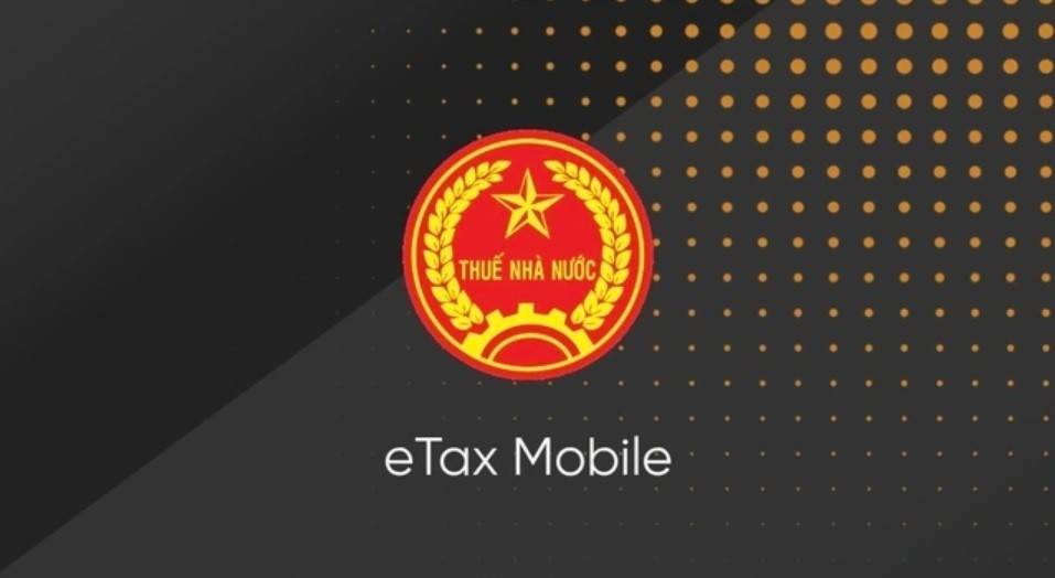 Theo Cục Thế, toàn quốc có hơn 13,3 triệu người nộp thuế là hộ, cá nhân kinh doanh, cá nhân có phát sinh số thuế phi nông nghiệp, cá nhân đã được khấu trừ từ tiền lương tiền công. Tuy nhiên, trong số đó mới có 4,2 triệu người nộp thuế đã cài đặt và sử dụng ứng dụng eTax Mobile đạt tỷ lệ 32% (Ảnh minh họa).